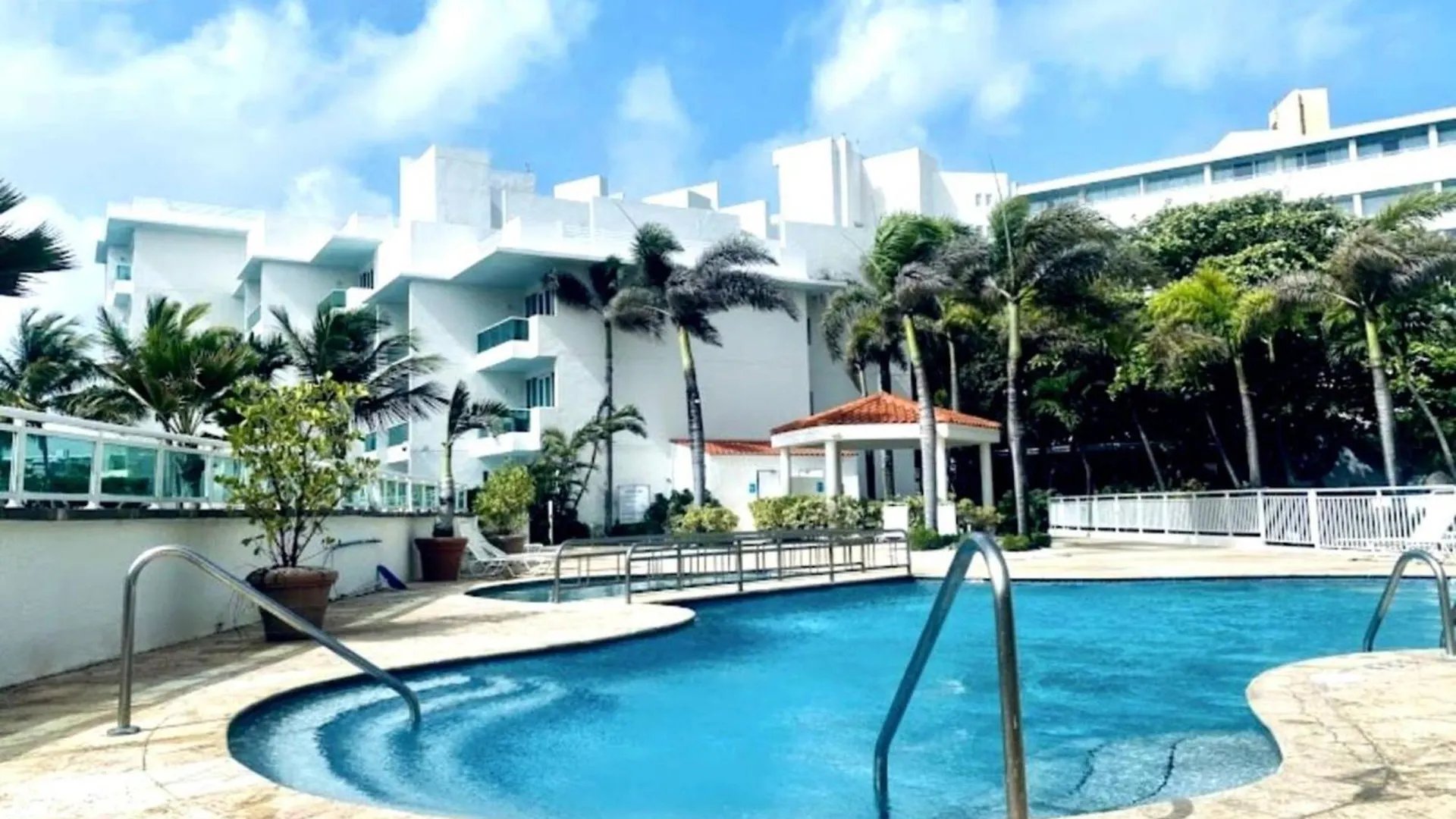 Lagoon View Studio | Balcony, Pool & Hot Tub San Juan