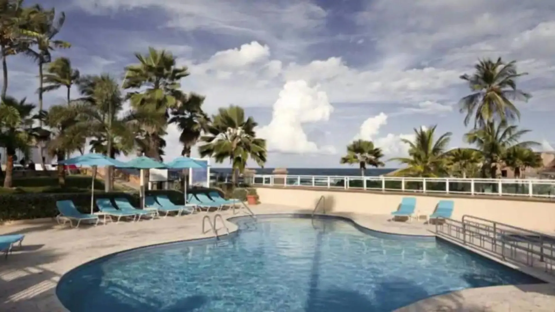 Lagoon View Studio | Balcony, Pool & Hot Tub San Juan